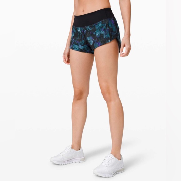 Lululemon Women’s Sz 6 SPEED UP SHORT 2.5" Floral Shift Blue Multi Black Run. - Picture 2 of 14